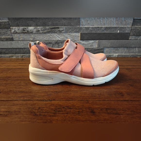 🤍Bzees Refresh Canyon Clay Pink Slip On Sneaker Size W 8.5 - Picture 3 of 7